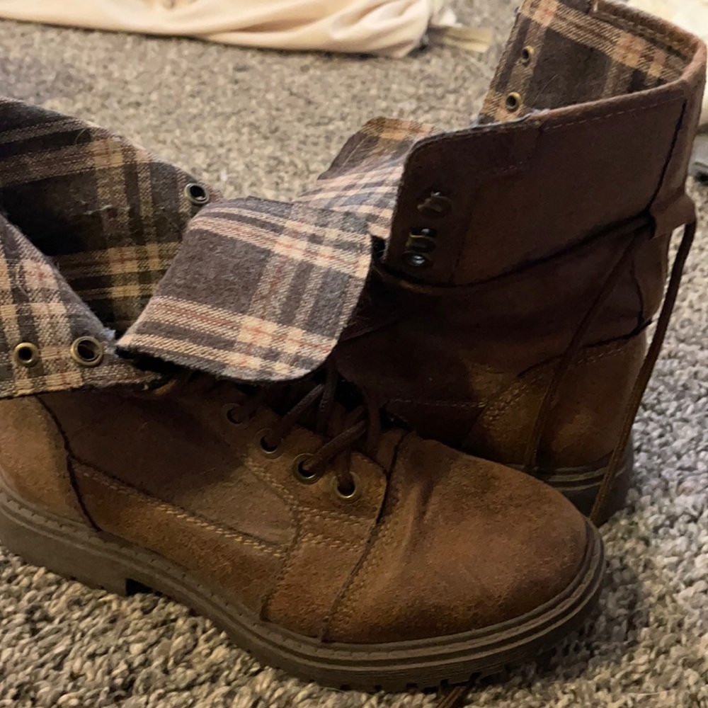 Boots 🥾